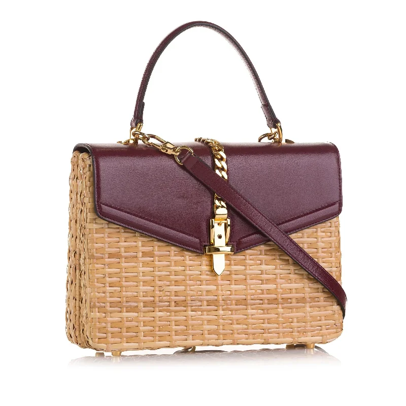 Gucci Marmont bags for women with a contrast - colored interiorGucci Small Sylvie Wicker Satchel (SHG-v3LAgD)