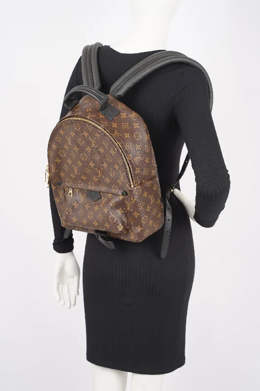 Louis Vuitton Twist bags with a contrast - colored interior for visual interestLouis Vuitton Womens Palm Springs Monogram MM