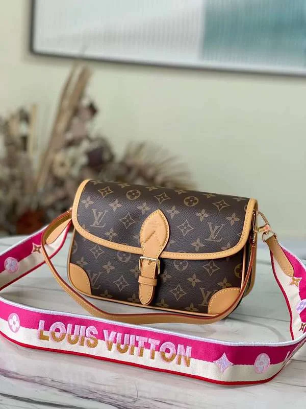 Ladies Louis Vuitton shoulder bags with a magnetic - closure flap for easeThe Franco Shops - Louis Vuittons  - 12084