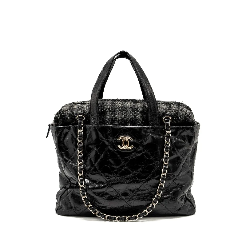 Chanel Medium Tote Bag for Office LadiesChanel Portobello Tote Bag Calfskin/Tweed Black/Grey SHW