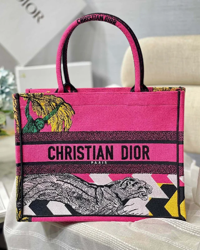 Christian Dior bags with a side - pocket for holding a water bottleChristian Dior MeChristian Diorum Book Tote Pink, For Women,  Handbags 14in/36cm