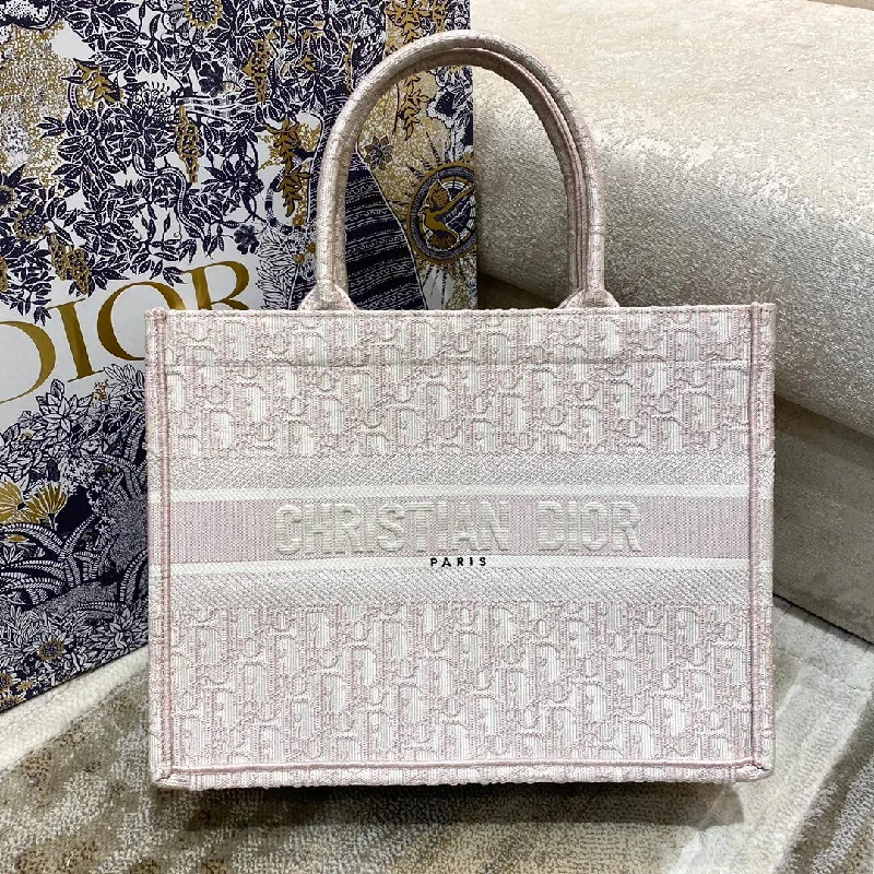 Christian Dior crossbody bags with a front - flap pocket for easy accessChristian Dior MeChristian Diorum Book Tote Rose Des Vents Oblique Embroidery