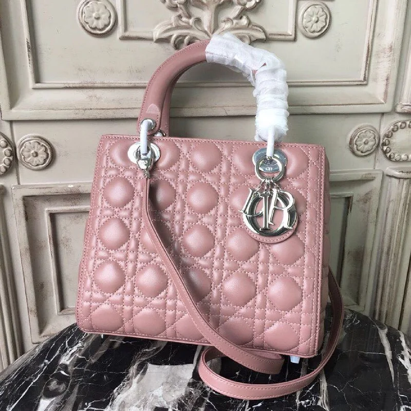 Luxury Christian Dior crossbody bags with a chain - link strapChristian Dior MeChristian Diorum Lady Bag