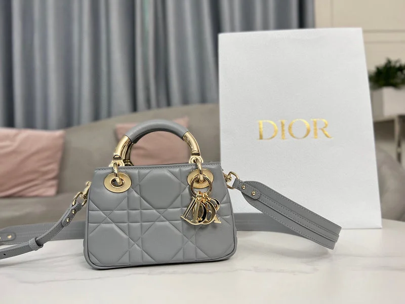 Stylish Christian Dior shoulder bags with a tassel - adorned zipperWF - Dior Bags - 1070