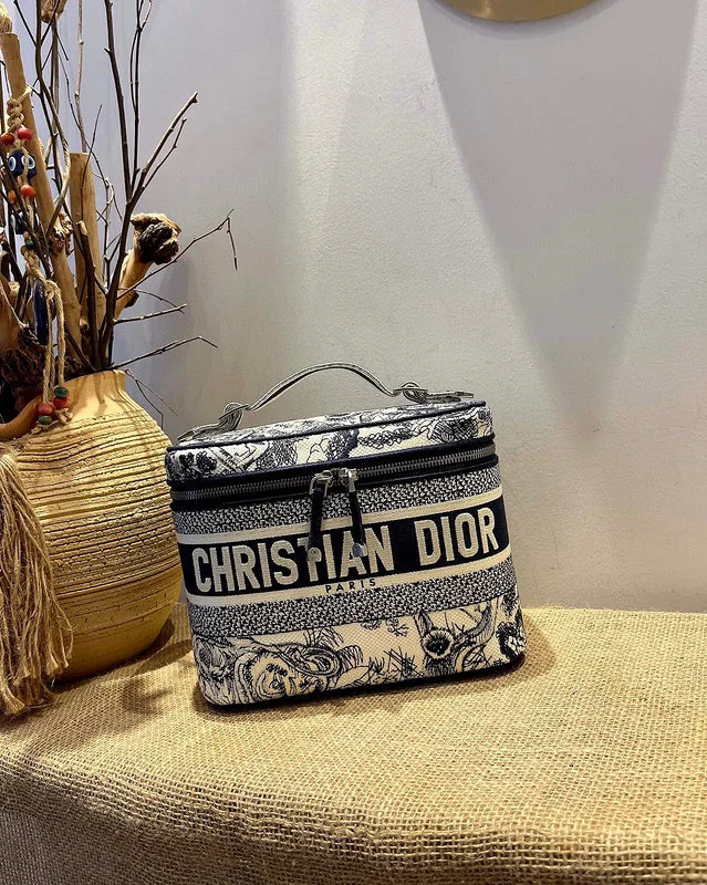 Christian Dior Saddle bags with a patent leather finish for a shiny lookBC - Dior Bags - 2442