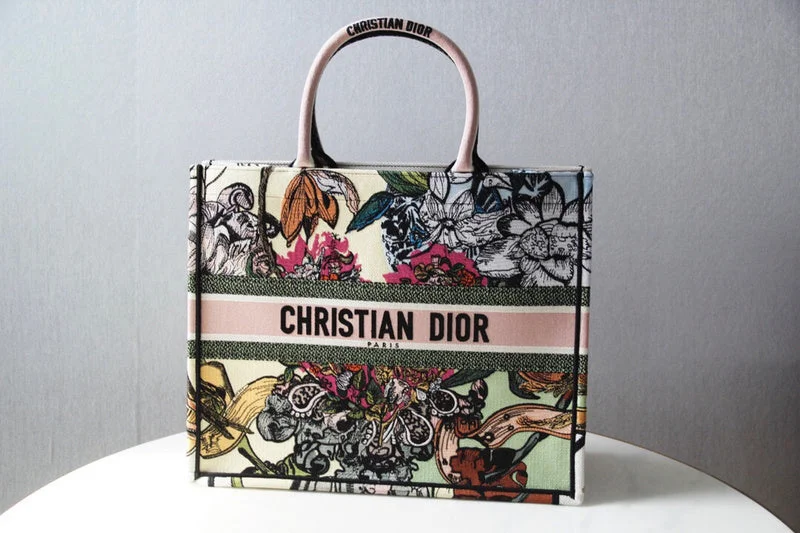 Christian Dior bags with a detachable coin purse insideBC - Dior Bags - 2462