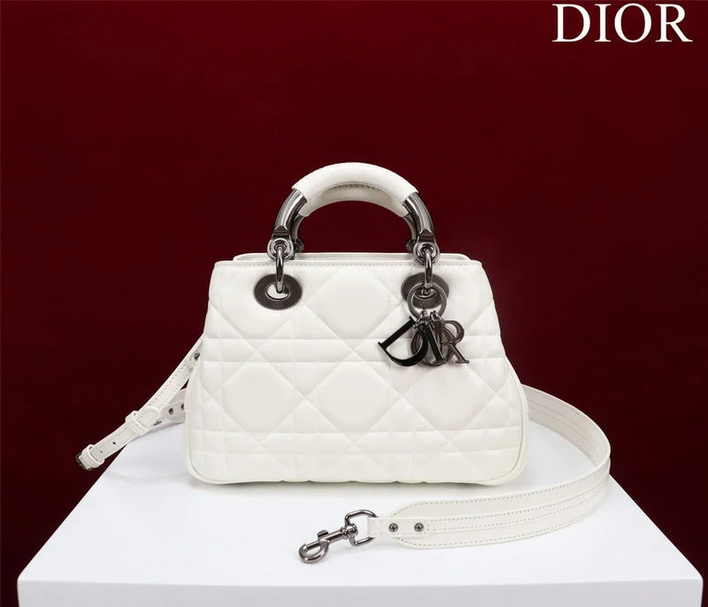 Christian Dior Saddle bags with a studded trim for a bold lookmakbags - Dior Bags - 1004