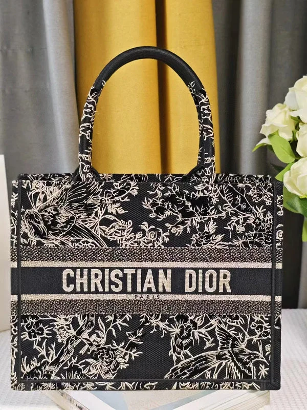 Christian Dior Saddle bags with a studded trim for a bold lookmakbags - Dior Bags - 1044