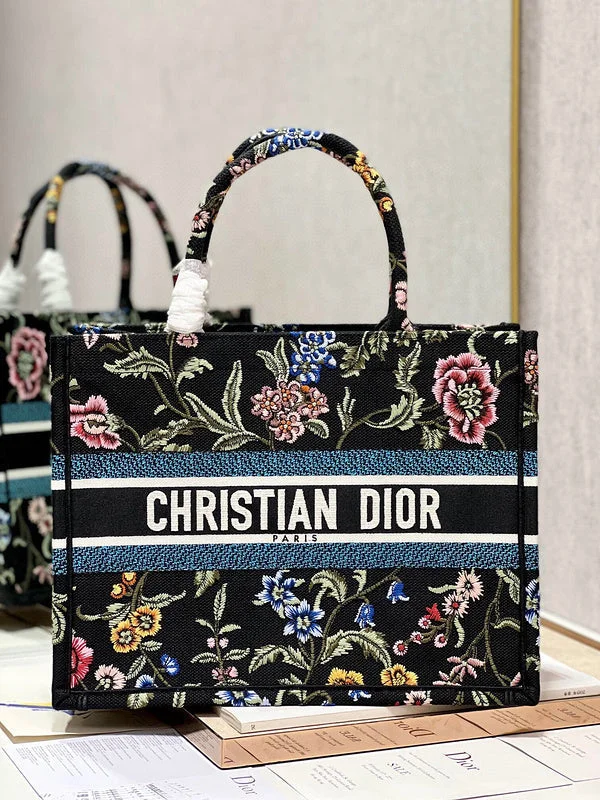 Christian Dior Saddle bags with a studded trim for a bold lookWF - Dior Bags - 1202